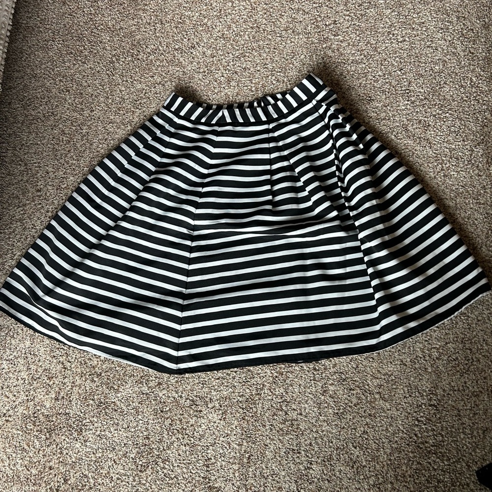 Express Black and White Striped Skirt, Size 10.